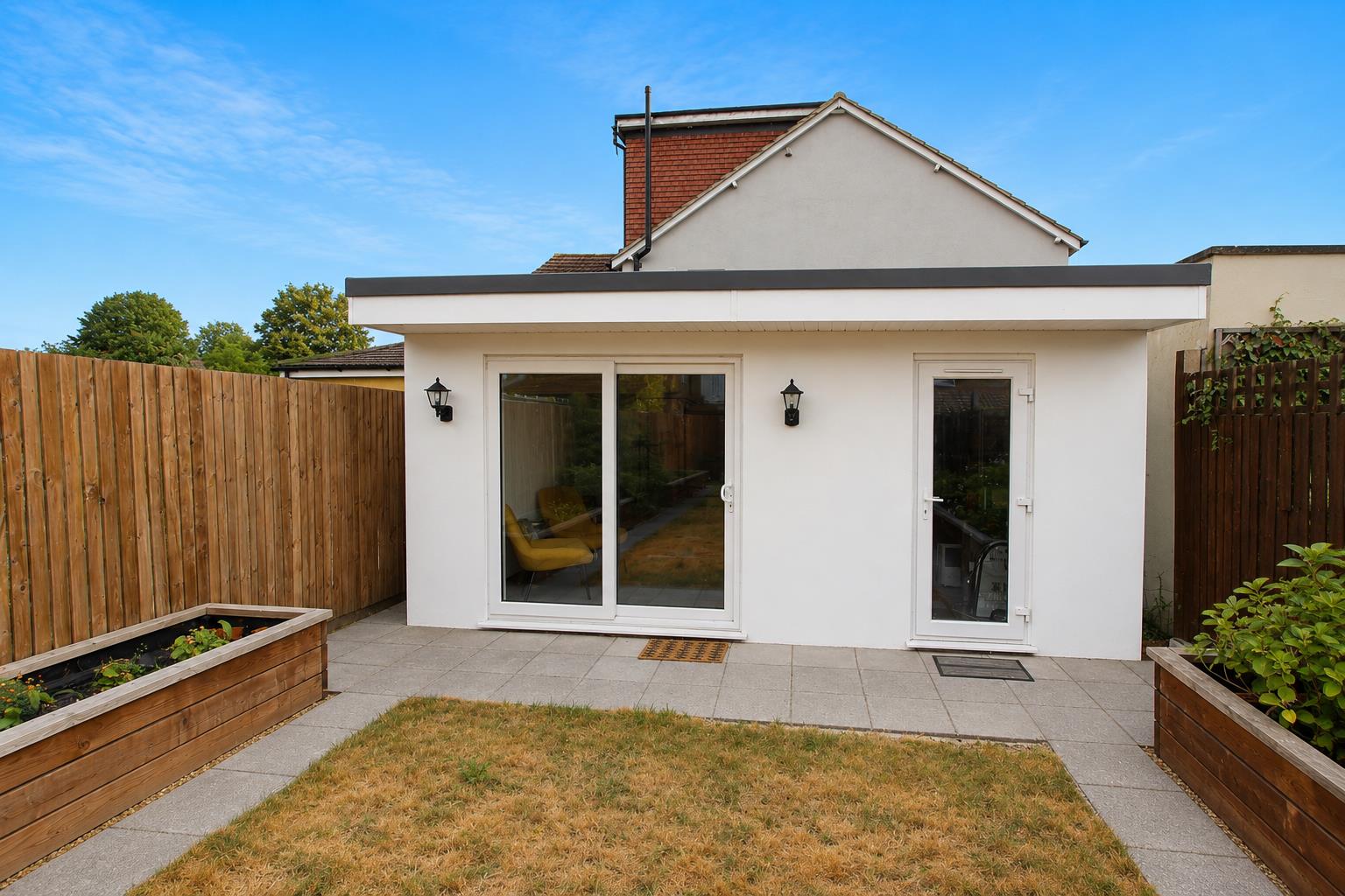 Westmead road, Sutton